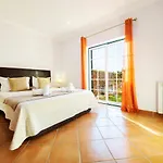 Oliveira - Piscina Aquecivel, Jacuzzi E Bbq, Armação de Pêra