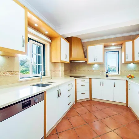 Oliveira By Algarve Vacation Villa