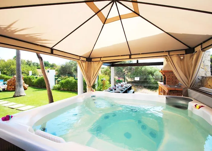 Villa Oliveira By Algarve Vacation Armacao de Pera