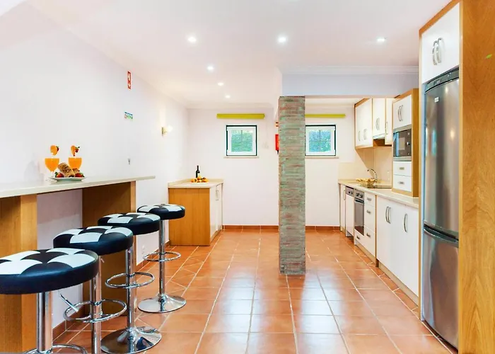 Oliveira By Algarve Vacation * Armação de Pêra