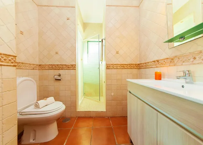 Oliveira By Algarve Vacation