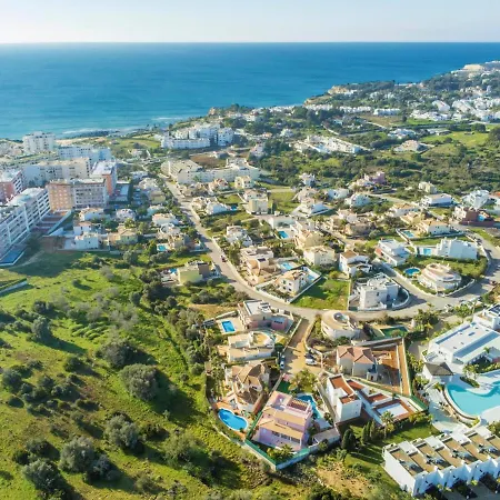 Oliveira - Piscina Aquecivel, Jacuzzi E Bbq, Villa Armação de Pêra