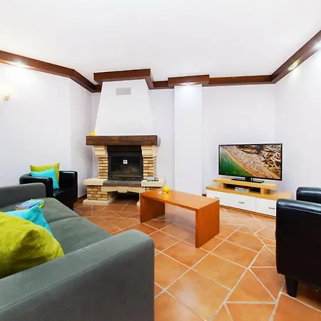 Oliveira - Piscina Aquecivel, Jacuzzi E Bbq, * Armação de Pêra