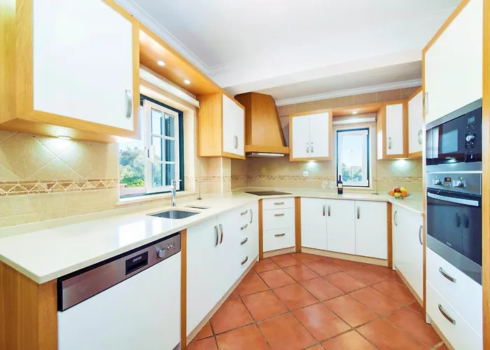 Oliveira By Algarve Vacation Villa