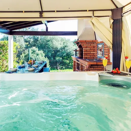 Oliveira - Piscina Aquecivel, Jacuzzi E Bbq, Armação de Pêra