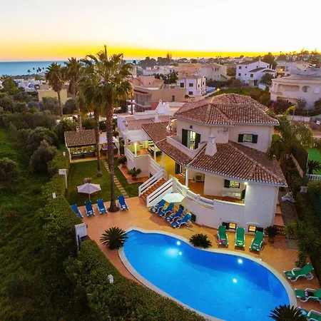 Villa Oliveira - Piscina Aquecivel, Jacuzzi E Bbq,