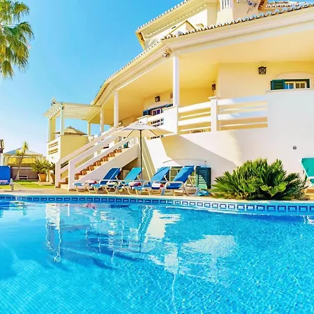 Villa Oliveira By Algarve Vacation