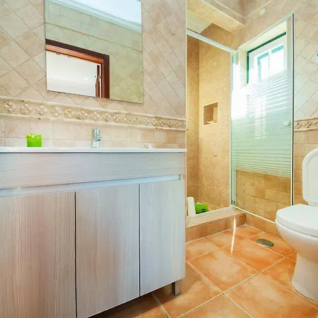 Villa Oliveira By Algarve Vacation *